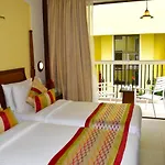 Sea Breeze Max Resort & Spa